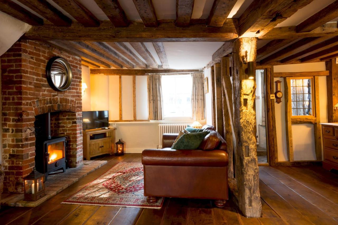 Miller Cottage A Luxury 1550'S Cottage In The Historic Centre Of Saffron Walden Extérieur photo