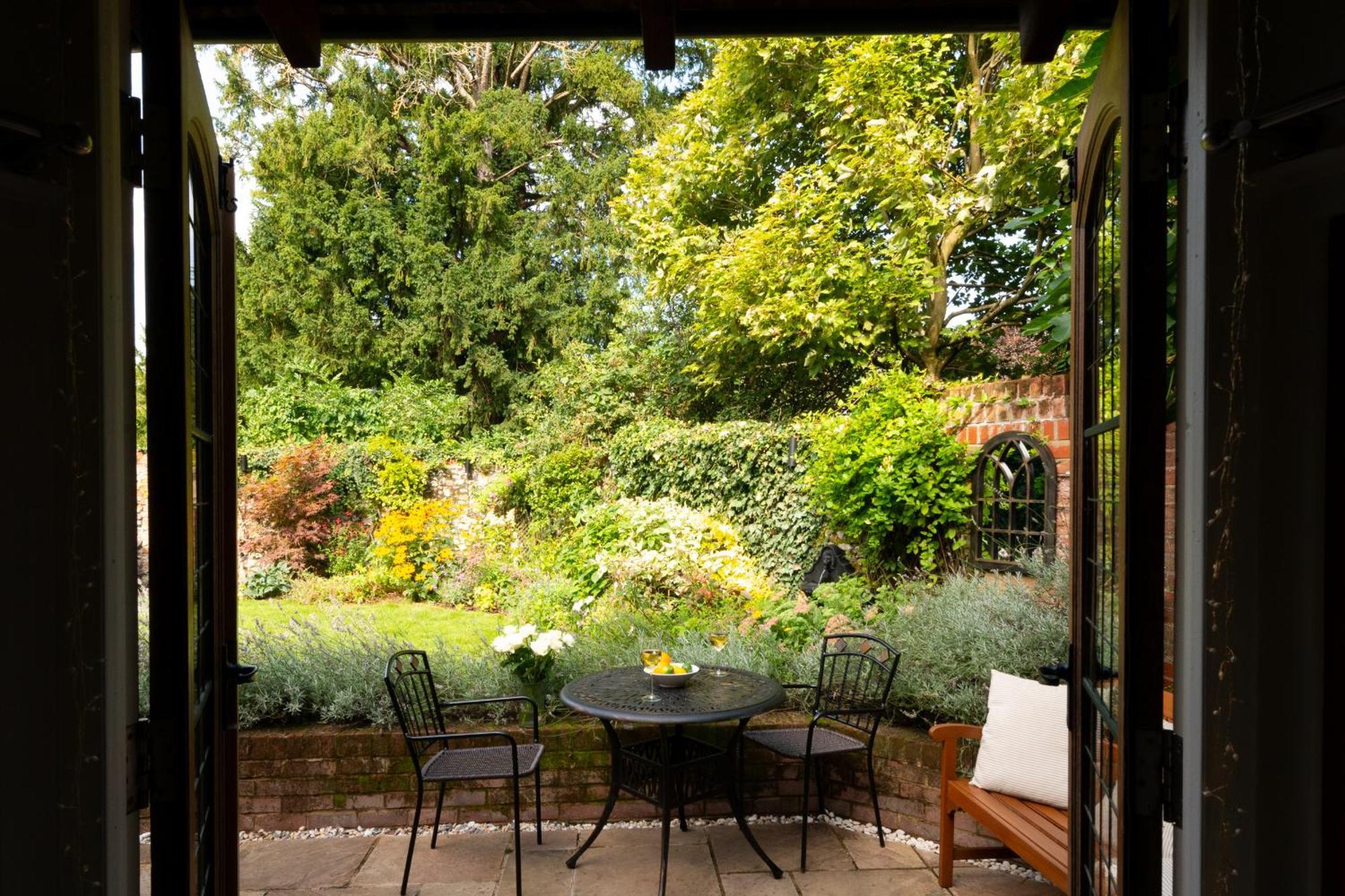 Miller Cottage A Luxury 1550'S Cottage In The Historic Centre Of Saffron Walden Extérieur photo